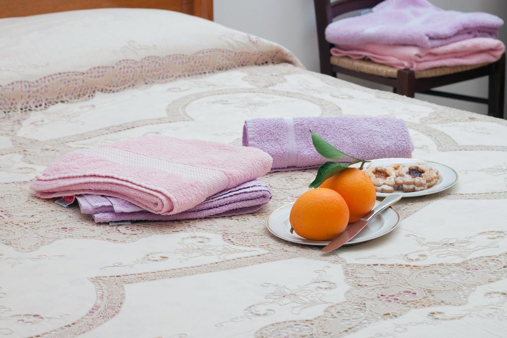 Il Vecchioliveto Di Ornella Bed and Breakfast Marrùbiu Δωμάτιο φωτογραφία